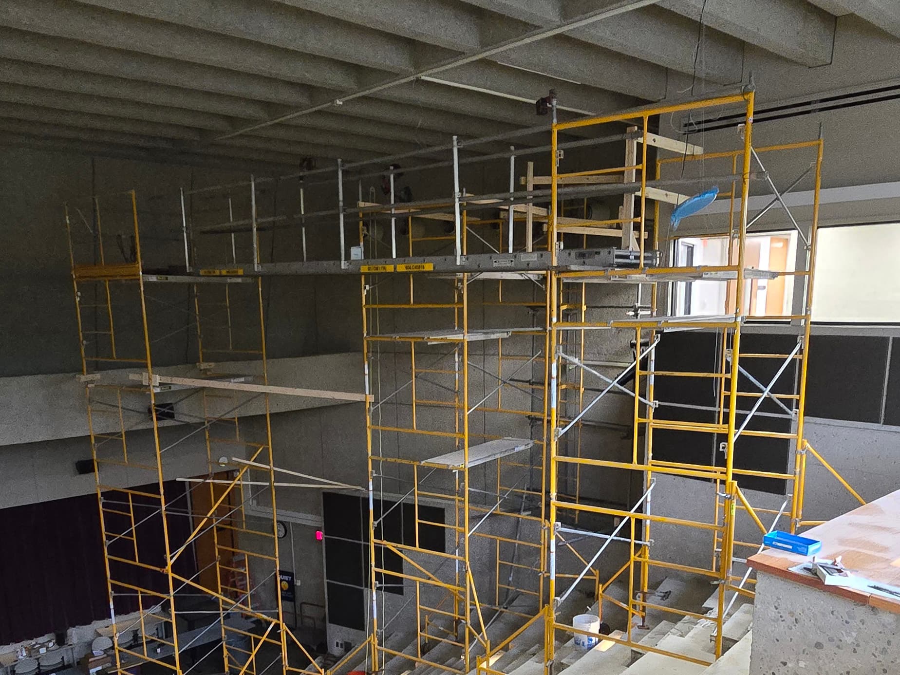 Scaffolding in an auditorium
