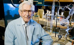 Fred Kummerow in his laboratory, he has spent his career battling trans fats