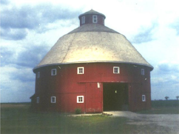 Round barn on Filson Road built in 1911 by landowner John McCarty