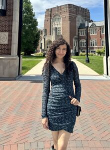 Divyanshi Anamaria Cruz